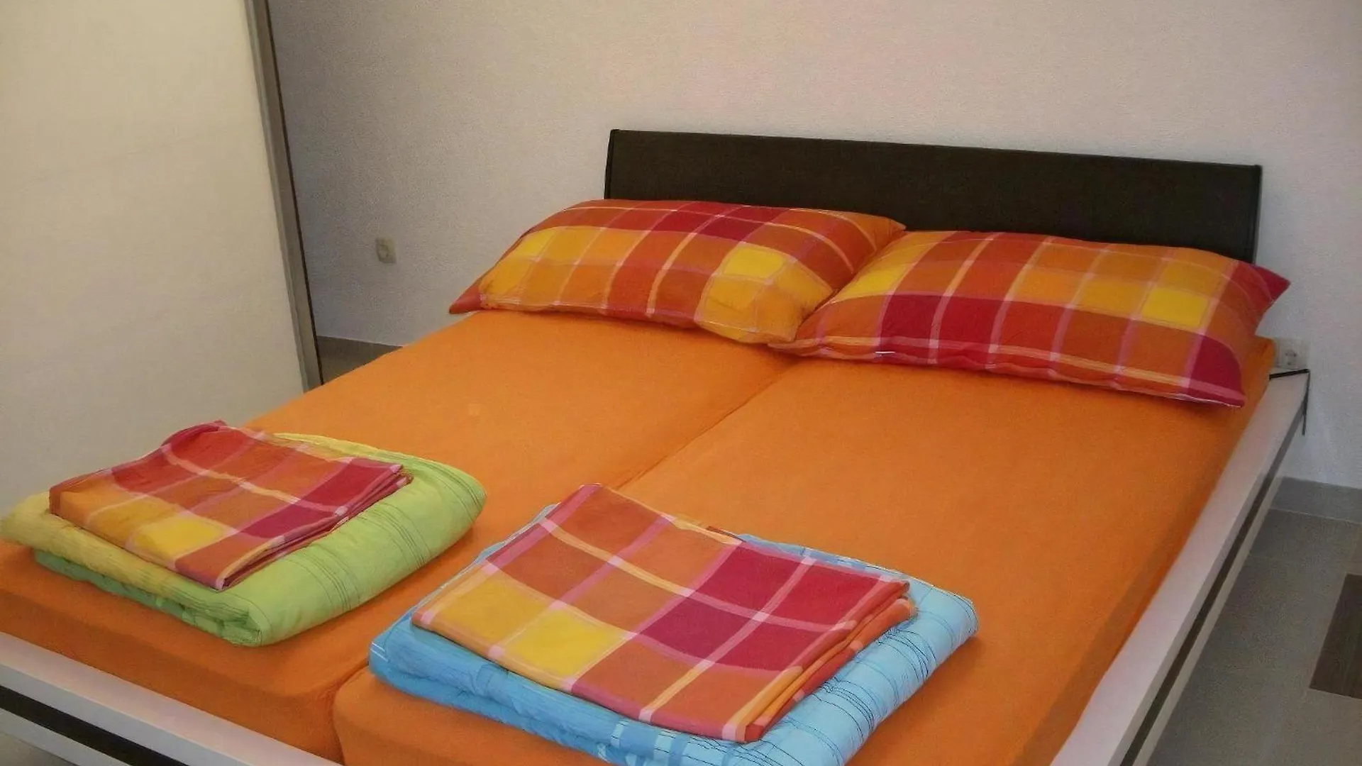 Wohnung 1 Im Erdgeschos Mit Terrasse Und Meerblick Trogir Kroatien